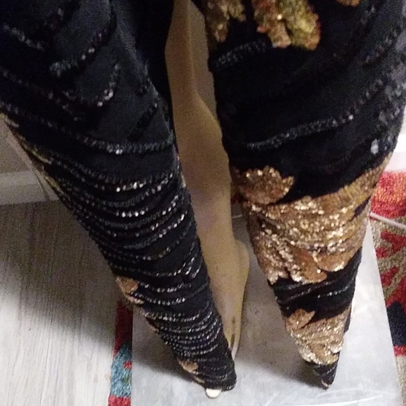 36'',28'',38''Talk about Sexy! Black & Gold Sequined Jumpsuit - Picture 15 of 15